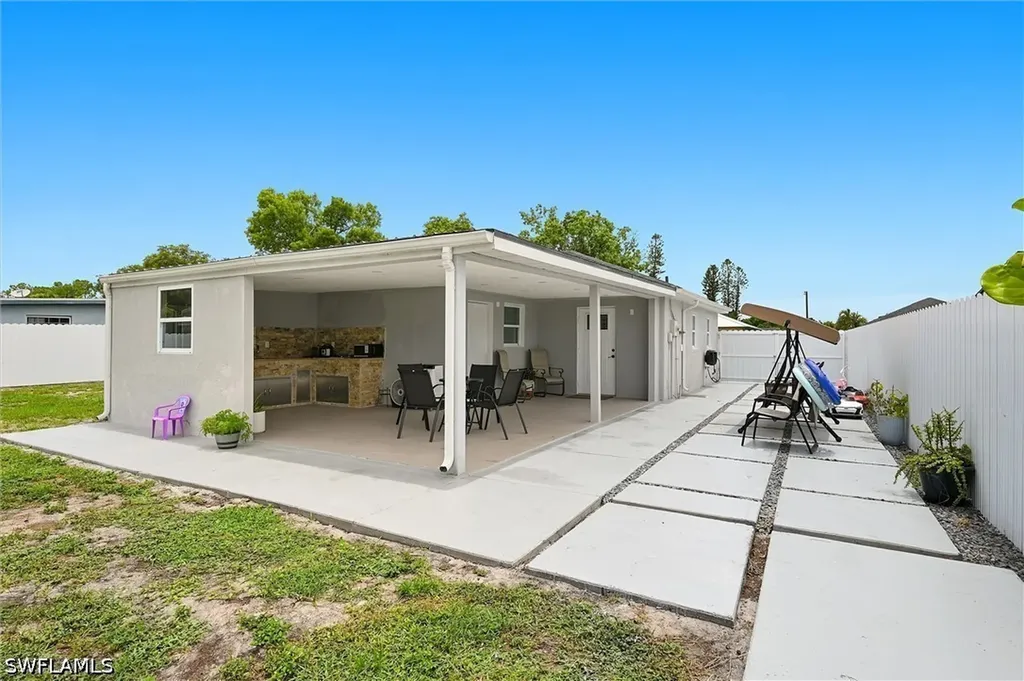 1776 Glenway Court Fort Myers FL 33916