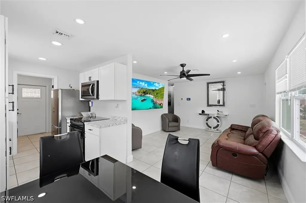 1776 Glenway Court Fort Myers FL 33916