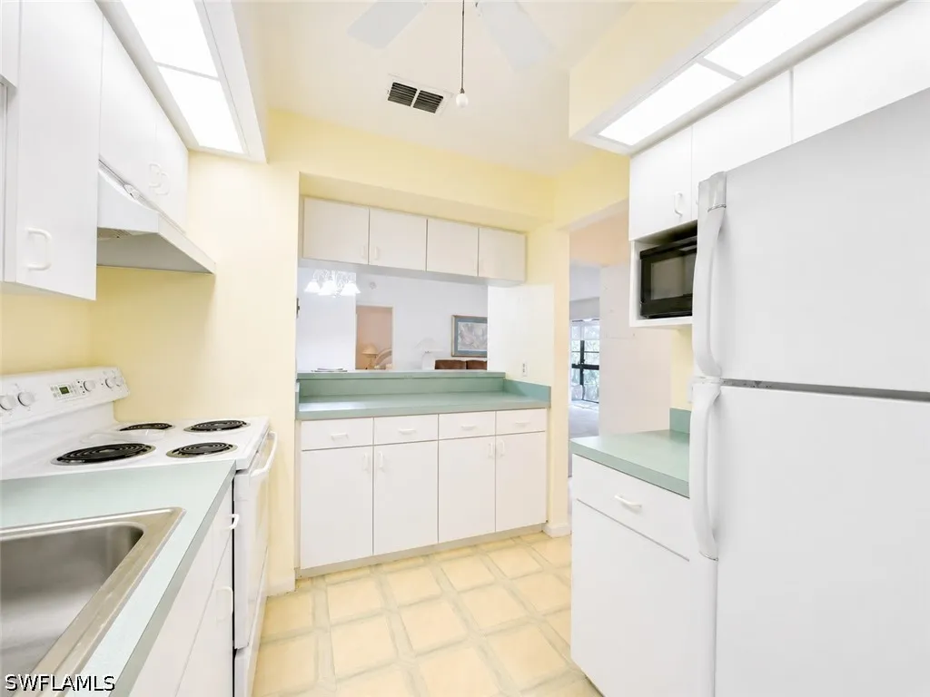 8041 S Woods Circle Fort Myers FL 33919