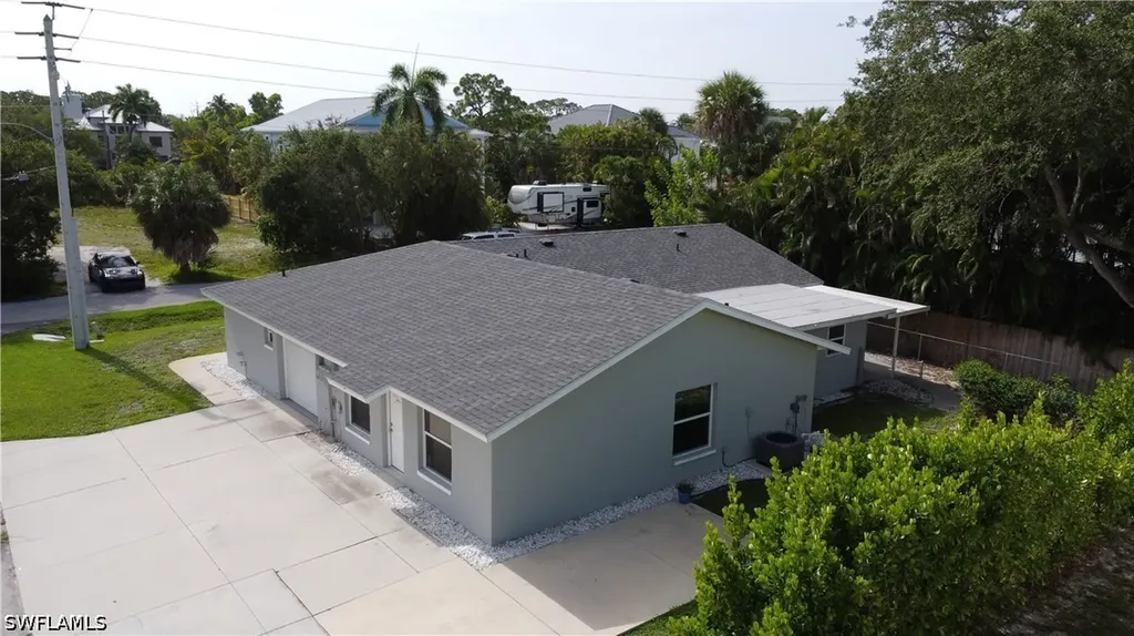 27587 Imperial Shores Boulevard Bonita Springs FL 34134