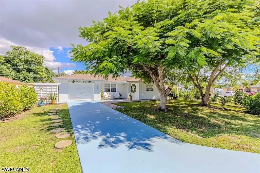 3511 Caloosa Street Naples FL 34112