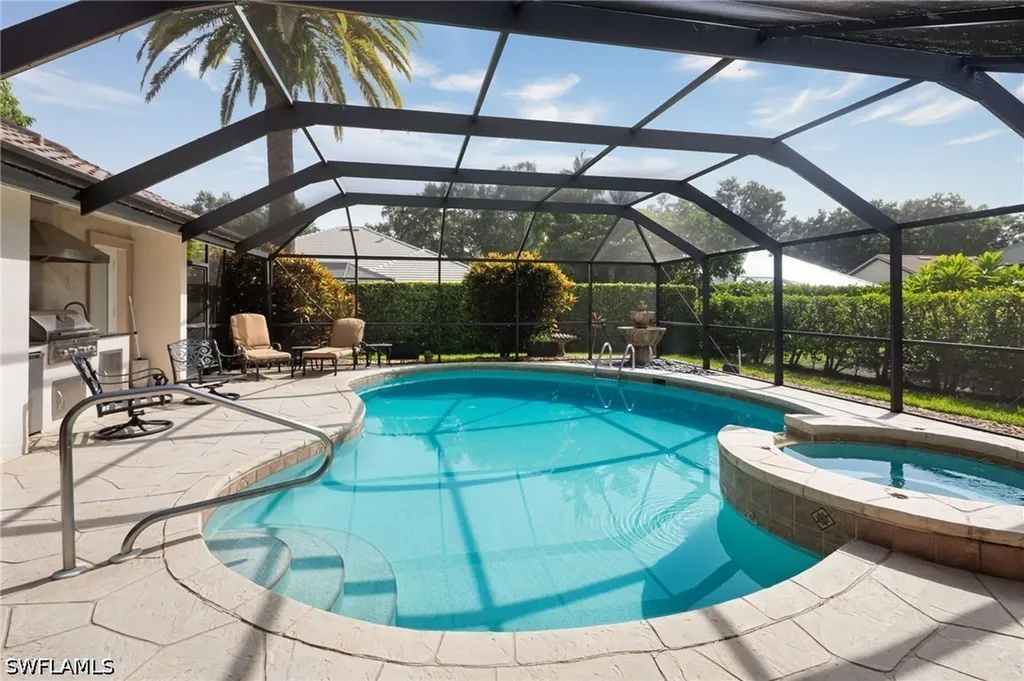 196 Monterey Drive Naples FL 34119