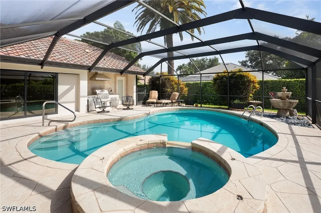 196 Monterey Drive Naples FL 34119