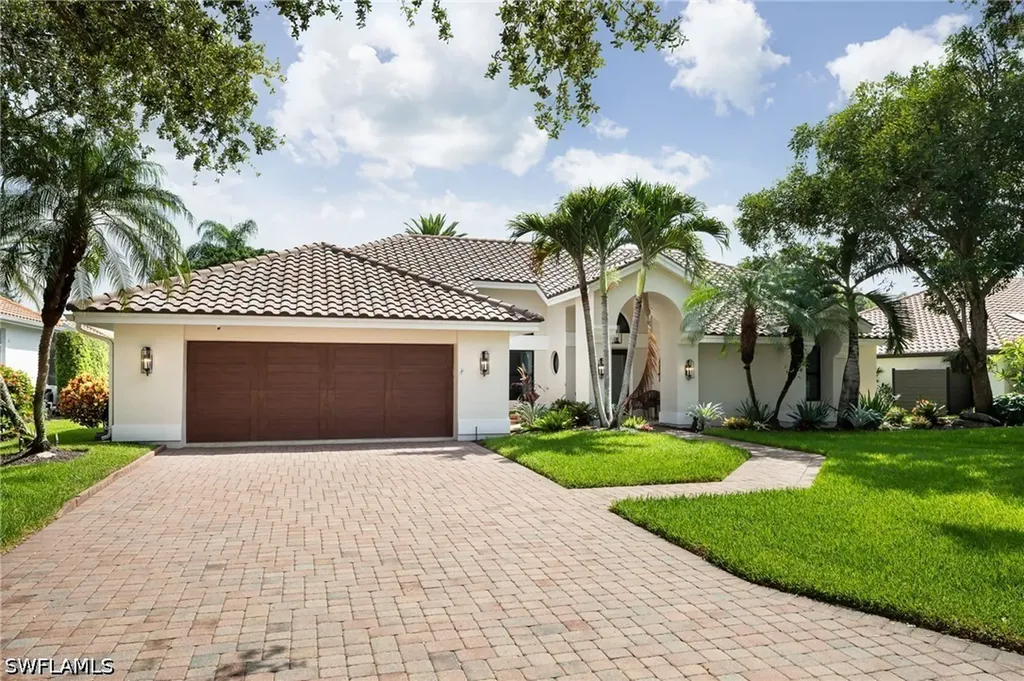 196 Monterey Drive Naples FL 34119