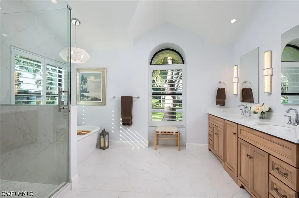 196 Monterey Drive Naples FL 34119