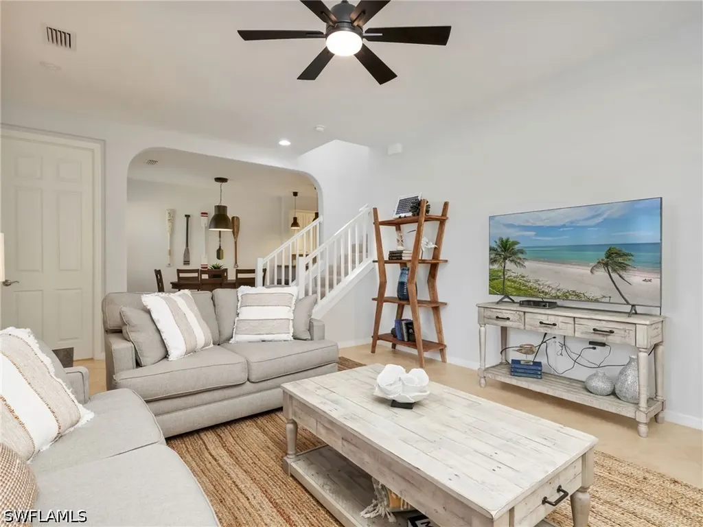 9012 Alturas Street Naples FL 34113