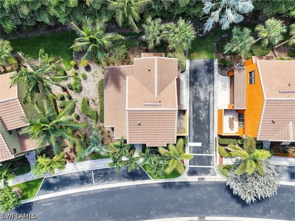 9012 Alturas Street Naples FL 34113