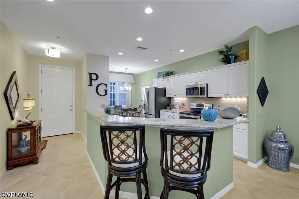 4864 Hampshire Court Naples FL 34112