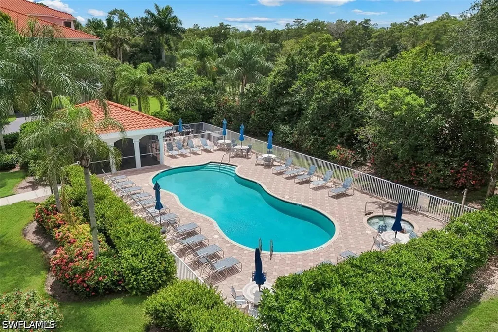 4864 Hampshire Court Naples FL 34112