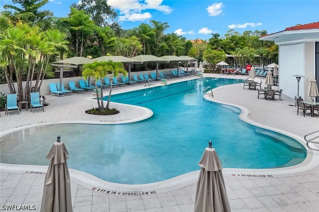 4864 Hampshire Court Naples FL 34112