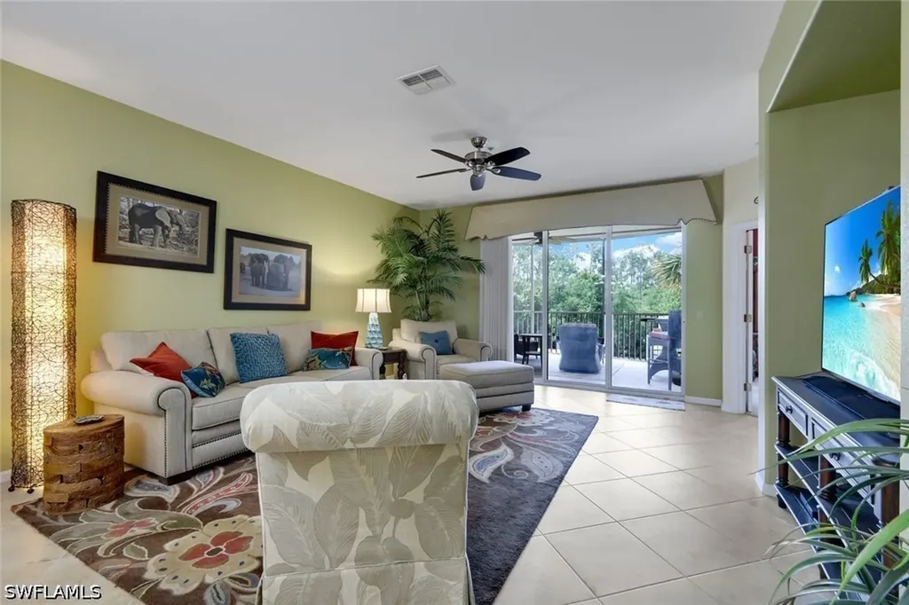 4864 Hampshire Court Naples FL 34112