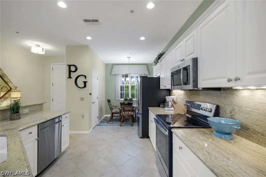 4864 Hampshire Court Naples FL 34112