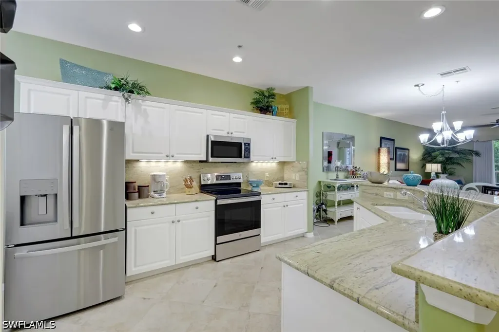 4864 Hampshire Court Naples FL 34112