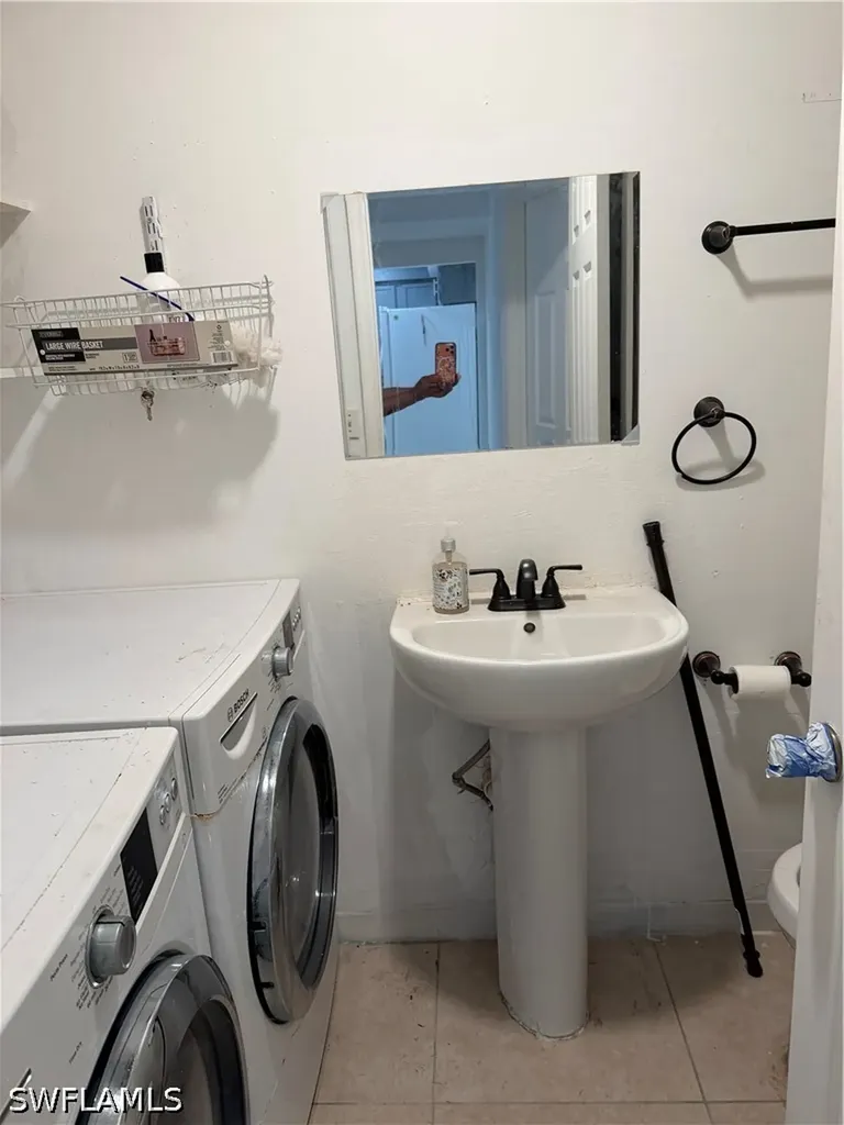 2496 42nd Street SW Naples FL 34116