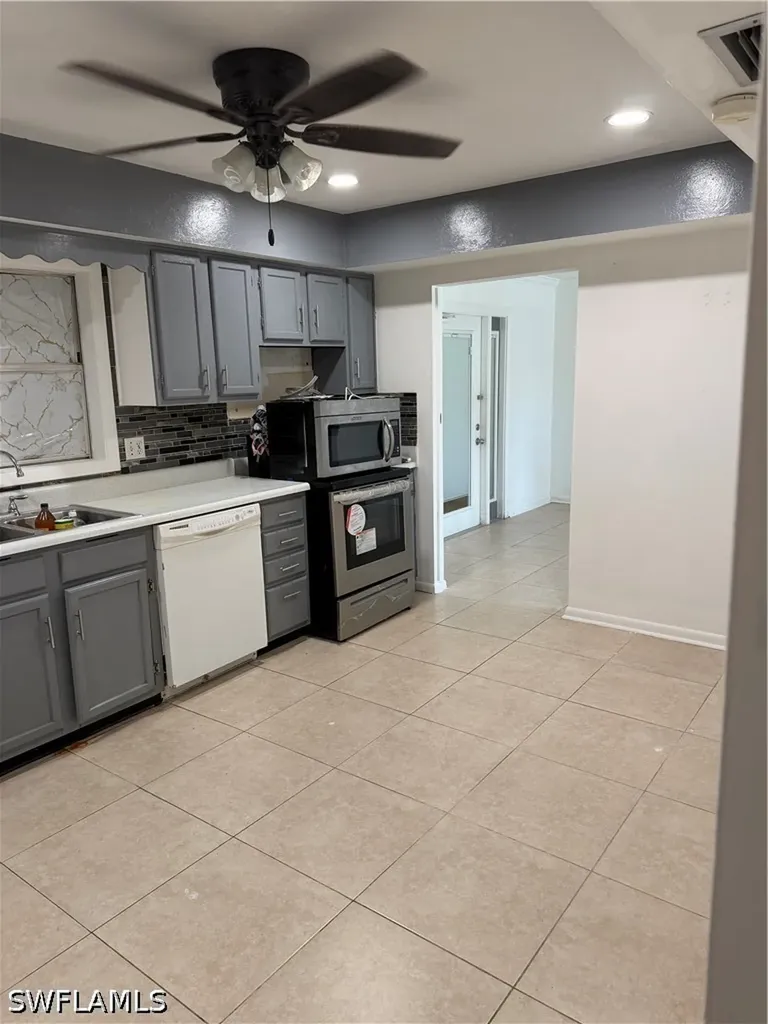 2496 42nd Street SW Naples FL 34116