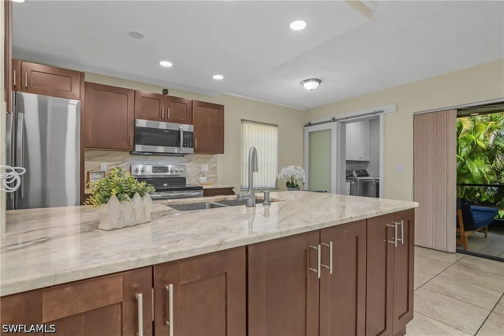 4112 SE 19th Place Cape Coral FL 33904