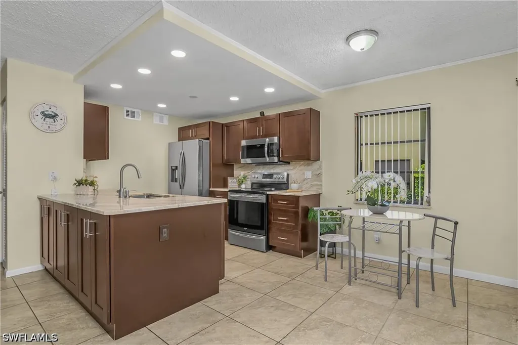 4112 SE 19th Place Cape Coral FL 33904