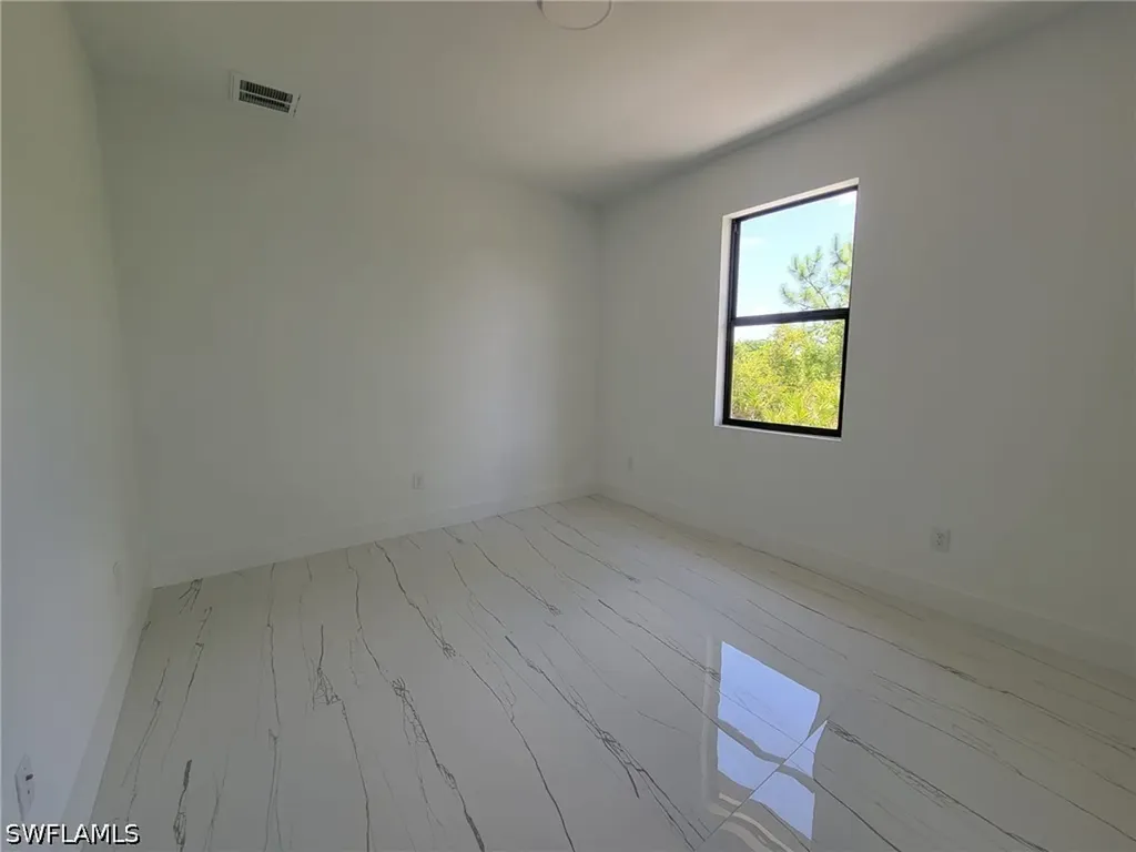 884-886 Milwaukee Boulevard Lehigh Acres FL 33974