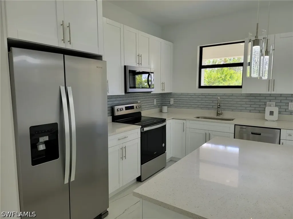 884-886 Milwaukee Boulevard Lehigh Acres FL 33974