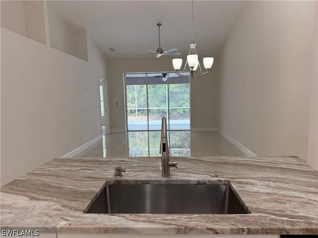 5332 Whitten Drive Naples FL 34104