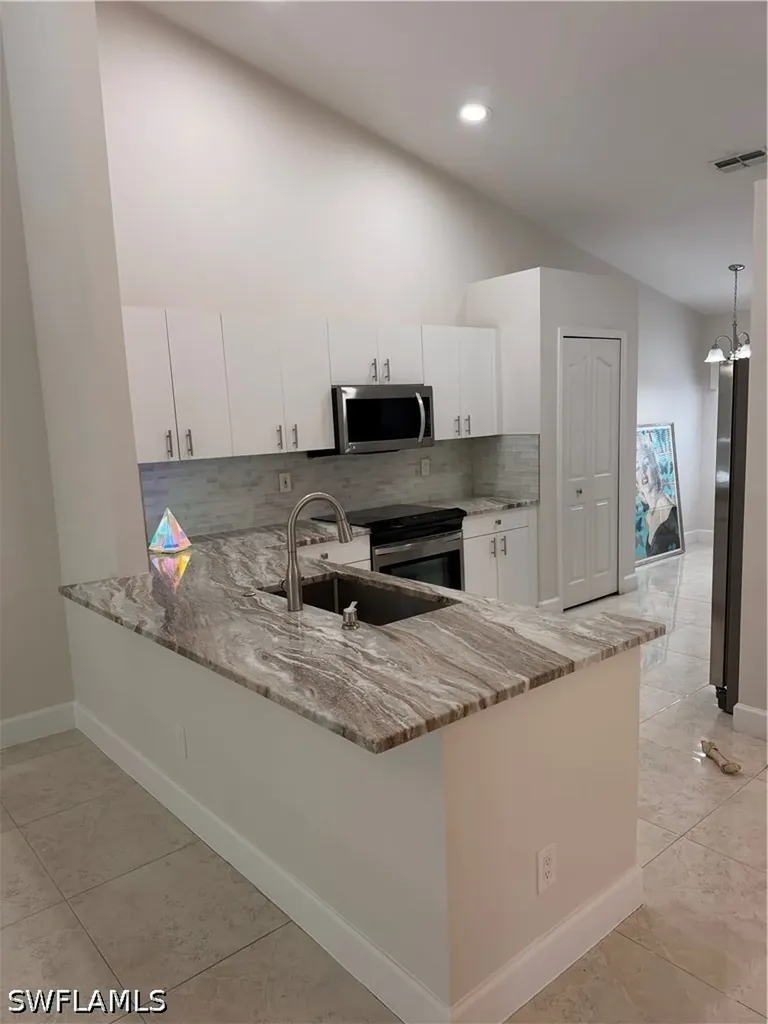 5332 Whitten Drive Naples FL 34104