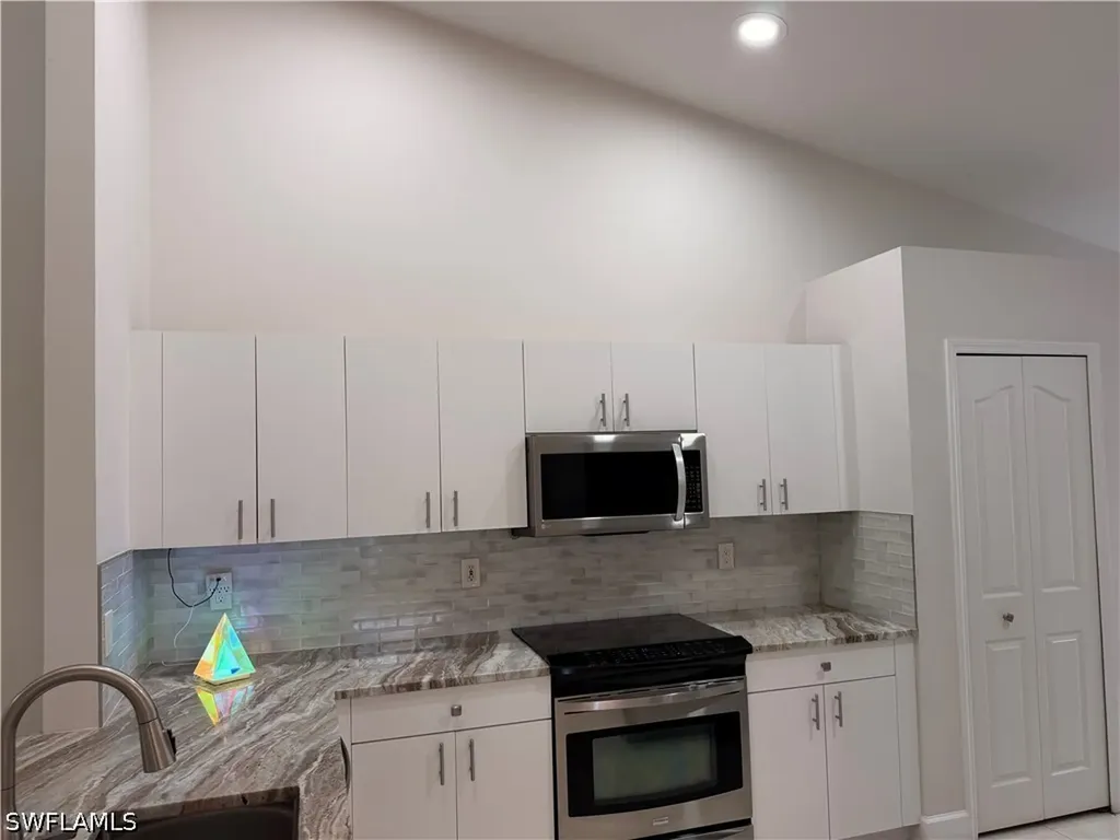 5332 Whitten Drive Naples FL 34104