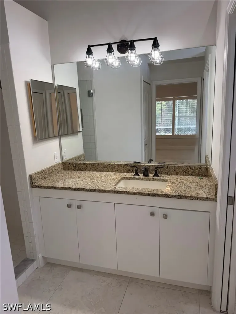 5332 Whitten Drive Naples FL 34104