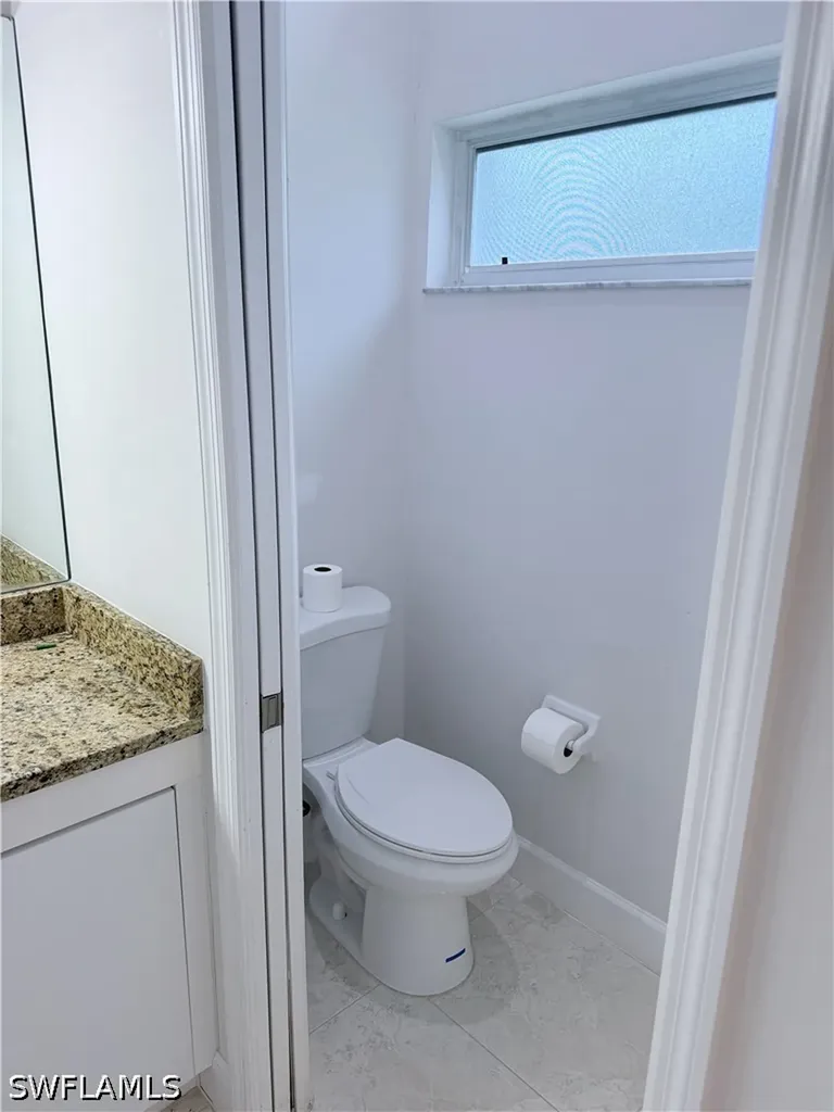 5332 Whitten Drive Naples FL 34104