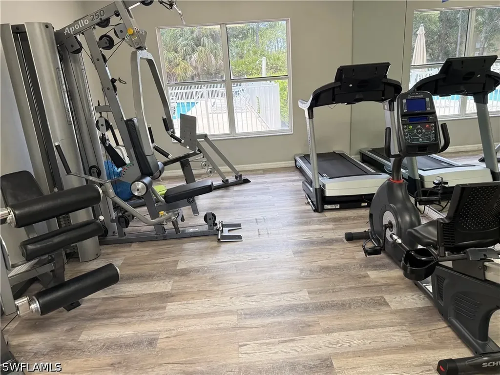 5332 Whitten Drive Naples FL 34104