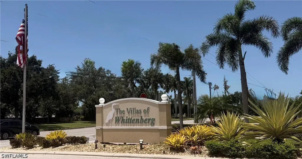 5332 Whitten Drive Naples FL 34104