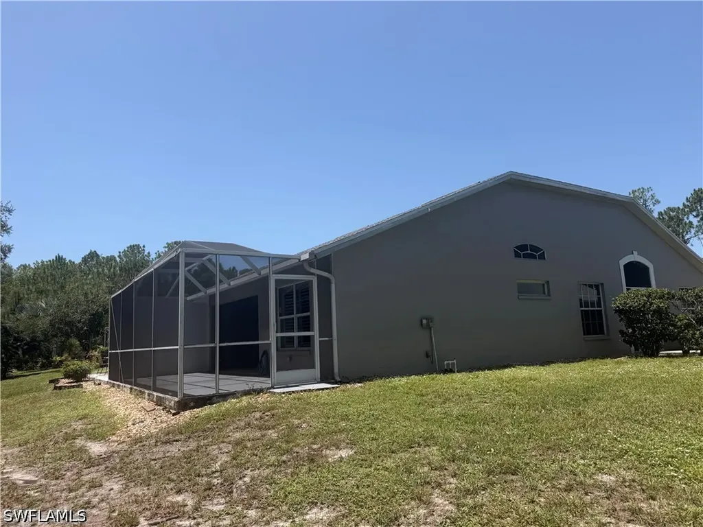 5332 Whitten Drive Naples FL 34104