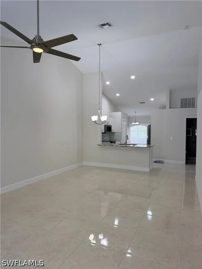 5332 Whitten Drive Naples FL 34104