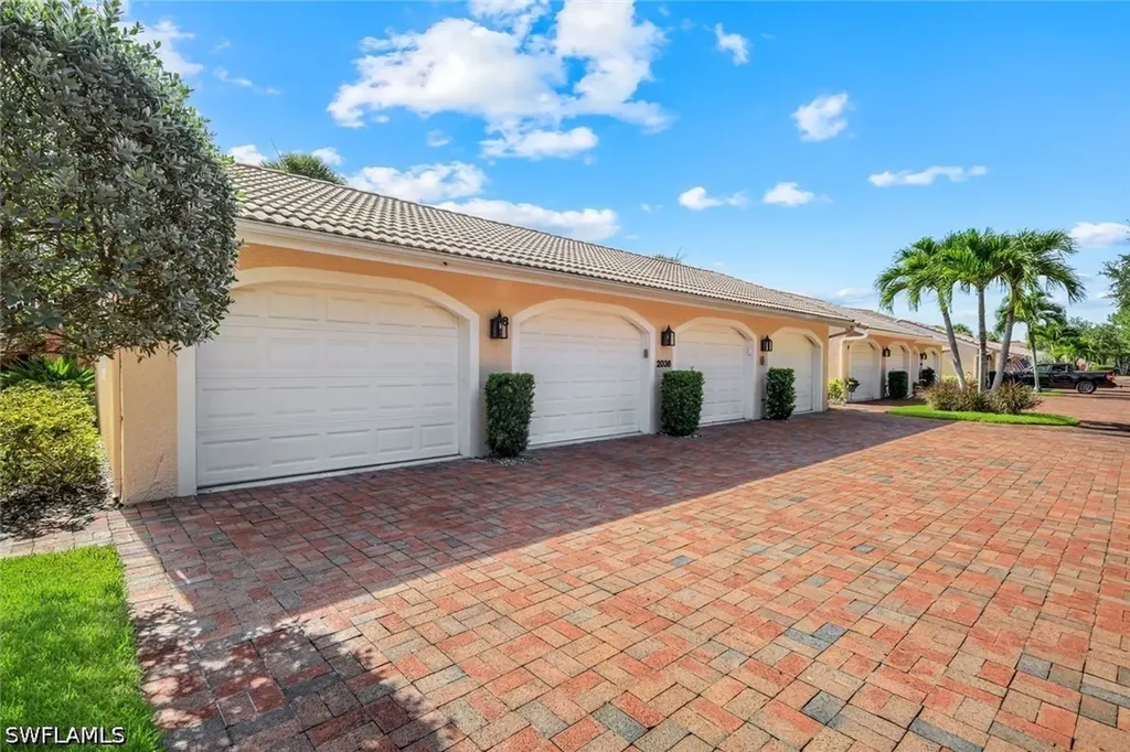 2036 Cascades Drive Naples FL 34112