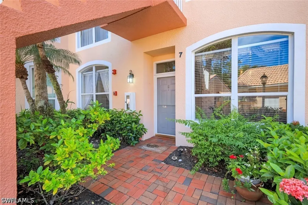 2036 Cascades Drive Naples FL 34112