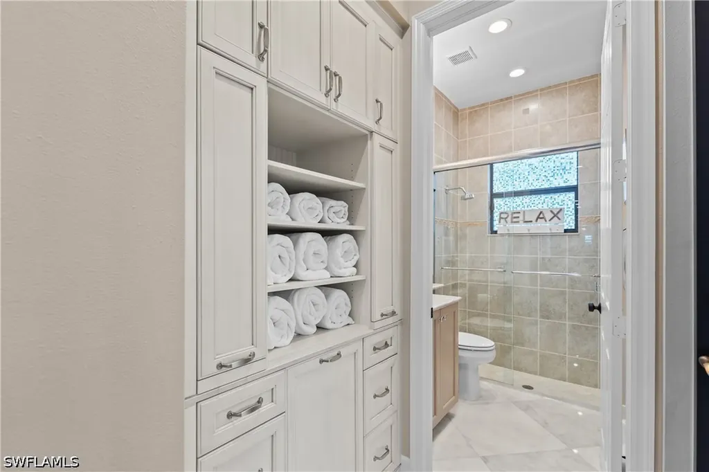 3999 Bering Court Naples FL 34119