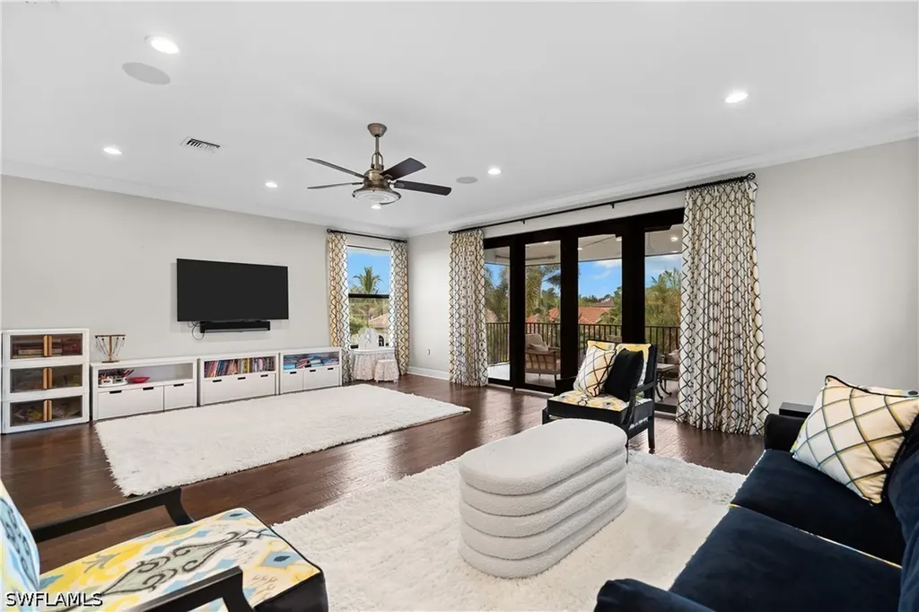 3999 Bering Court Naples FL 34119