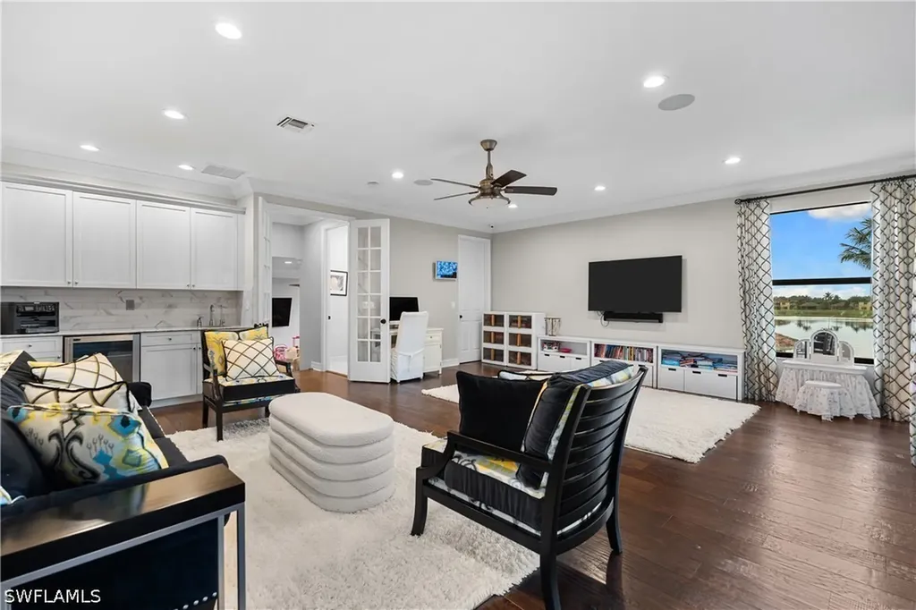 3999 Bering Court Naples FL 34119