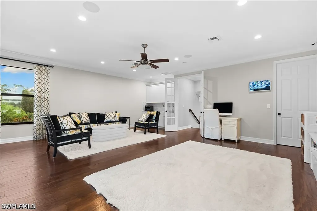 3999 Bering Court Naples FL 34119