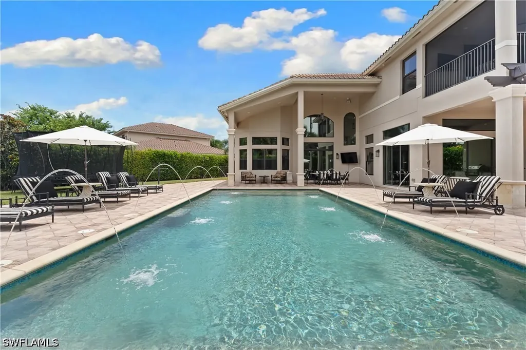3999 Bering Court Naples FL 34119