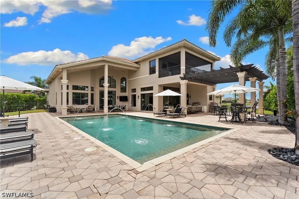 3999 Bering Court Naples FL 34119