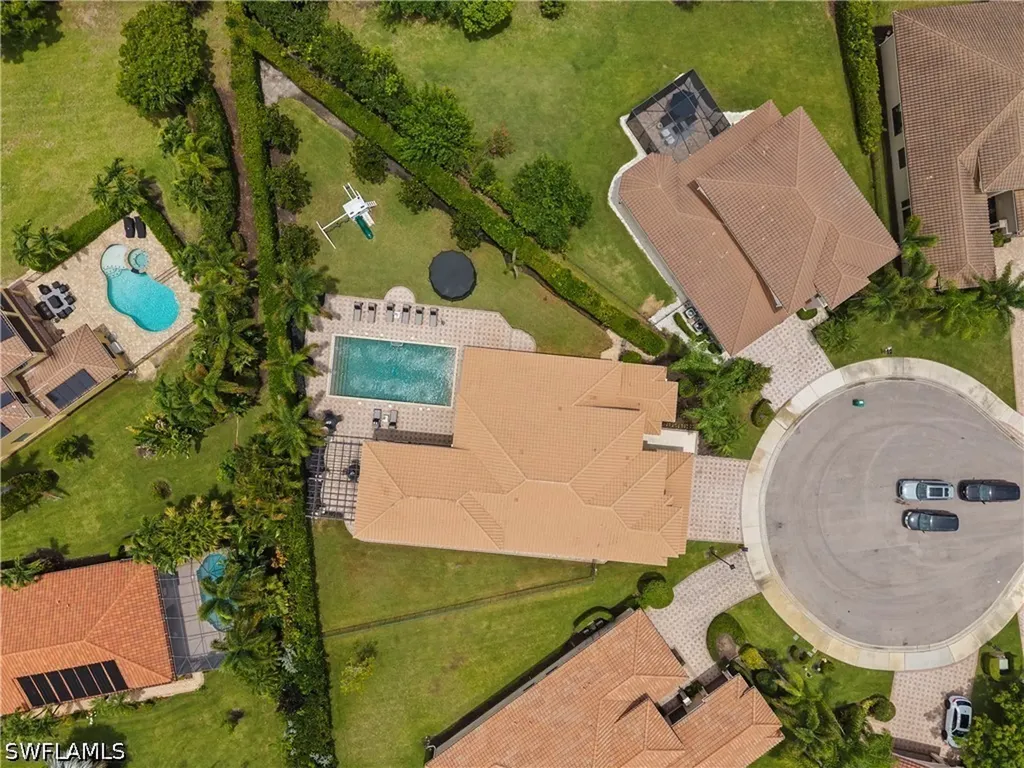 3999 Bering Court Naples FL 34119