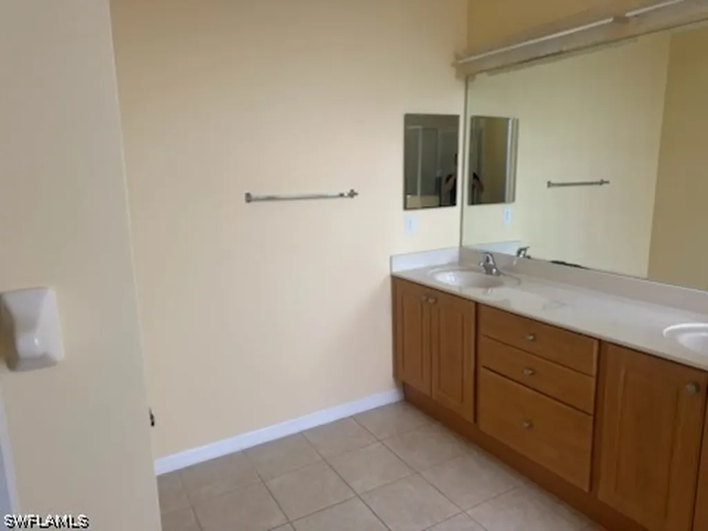 15622 Summit Place Circle Naples FL 34119