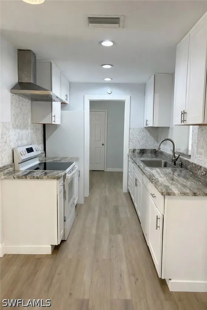 1428 SE 20th Avenue Cape Coral FL 33990