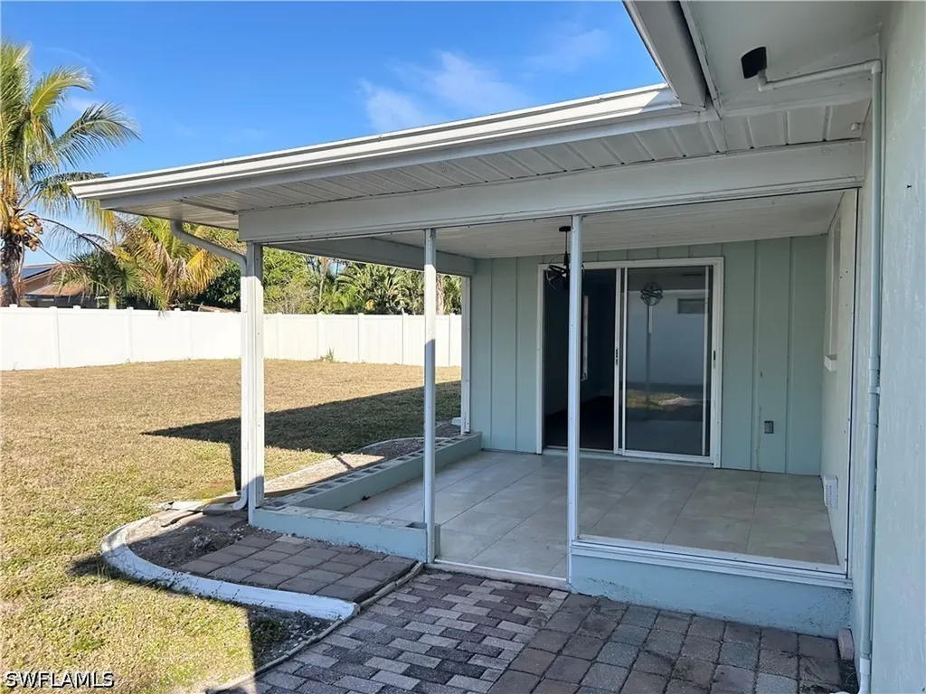 1428 SE 20th Avenue Cape Coral FL 33990