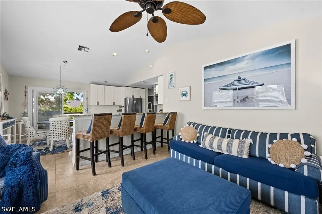 105 W Hilo Street Naples FL 34113