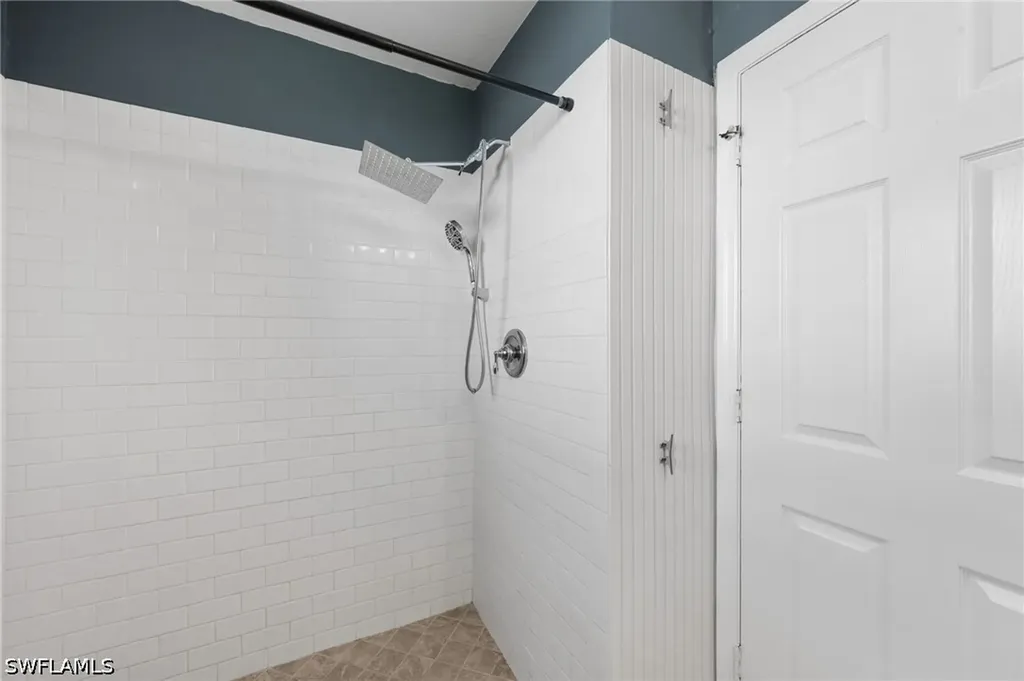 105 W Hilo Street Naples FL 34113