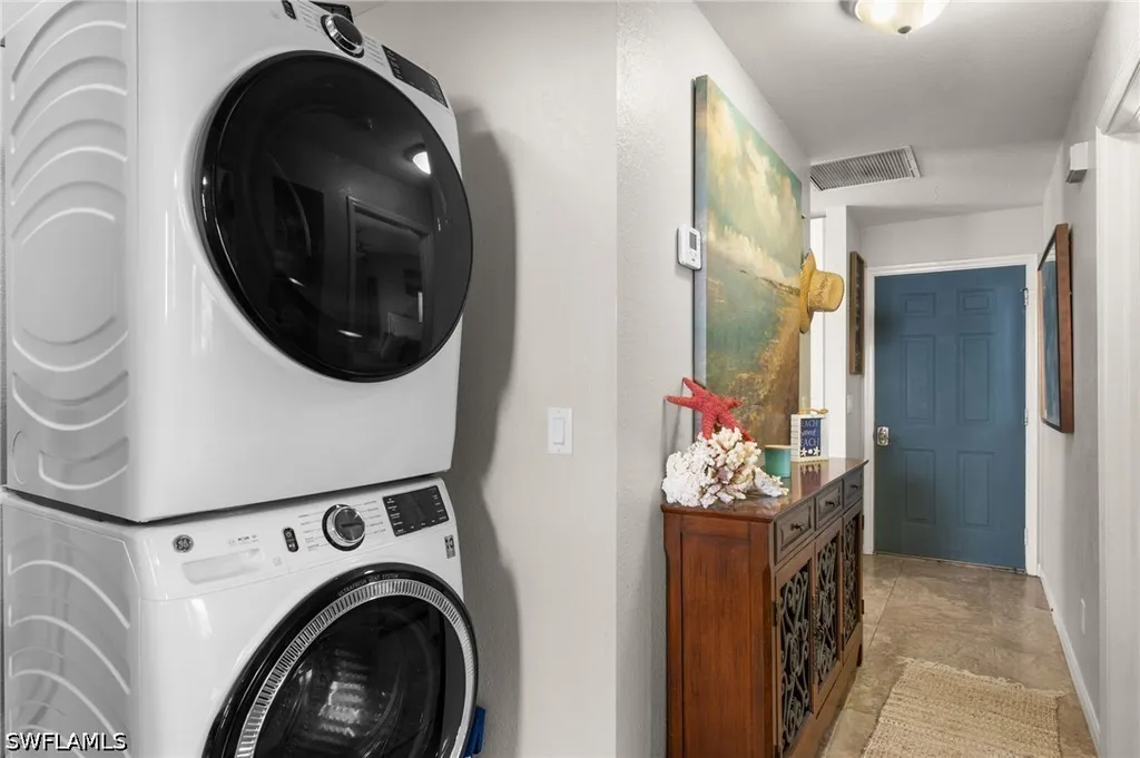 105 W Hilo Street Naples FL 34113