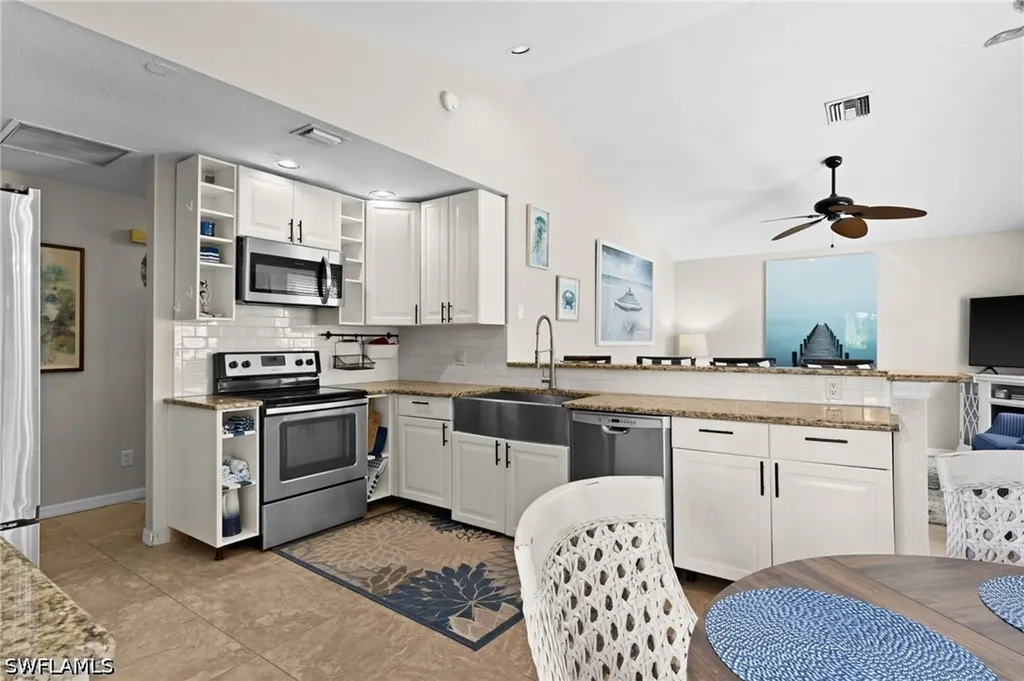 105 W Hilo Street Naples FL 34113