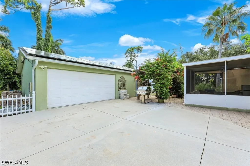 2385 Sunset Avenue Naples FL 34112