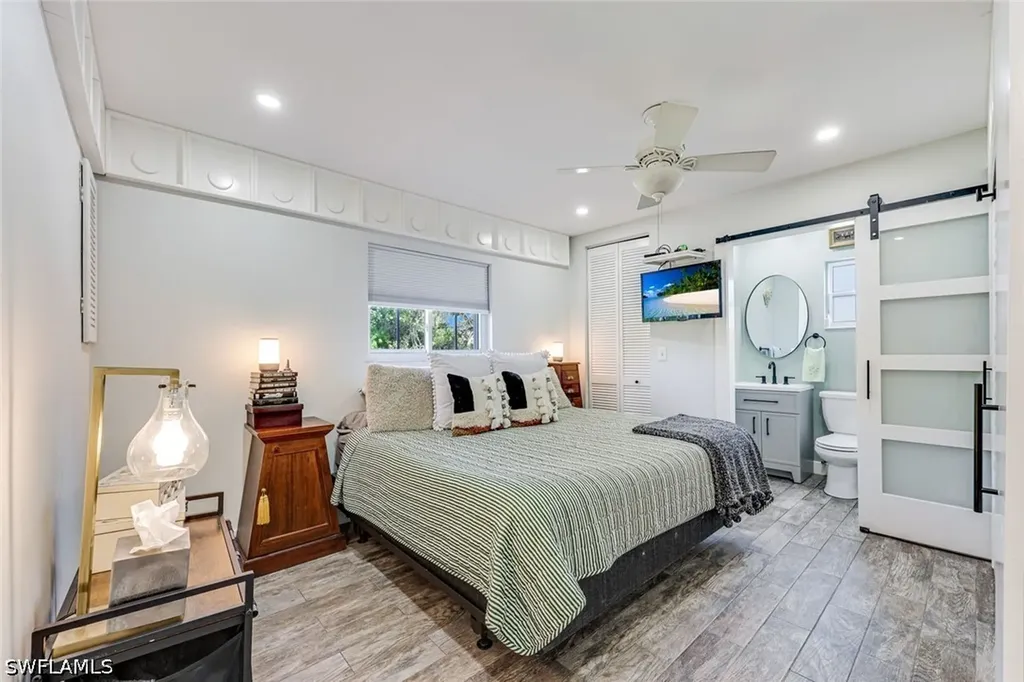 2385 Sunset Avenue Naples FL 34112